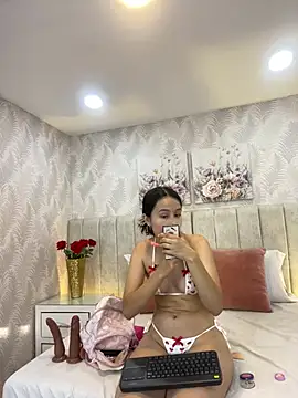 Brisa Silva online show from 07/06/26, 11:51