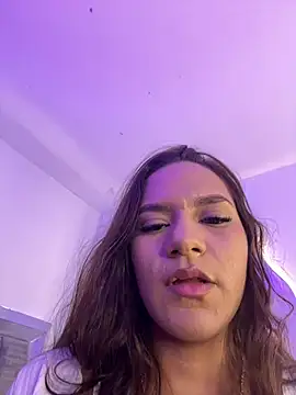 Snapshot of amara_wet04 chatting on 06/30/26, 04:35 amara wet04 online show from 06/30/26, 04:35