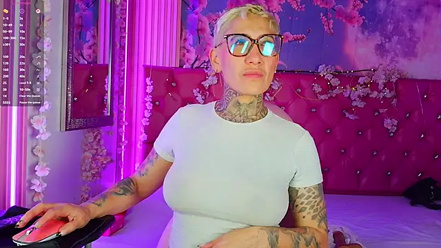 Everlyn sexx online show from 05/27/26, 02:25