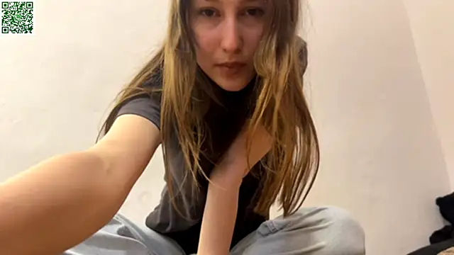 VickieKush online show from 04/04/26, 04:22