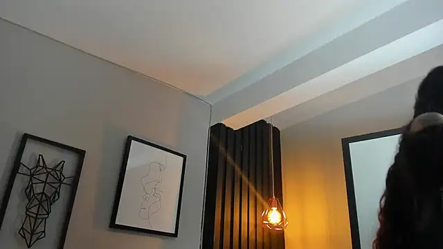 Lanadelrey 1 online show from 04/12/26, 12:10