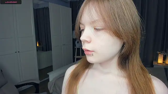 LavenderMitten online show from 04/07/26, 06:03