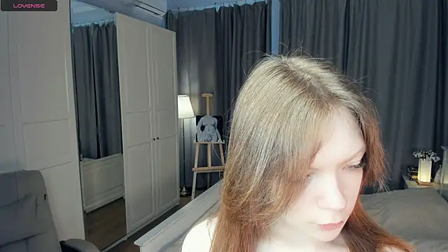 LavenderMitten online show from 05/16/26, 05:48