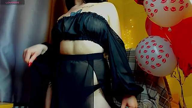 Snapshot of milanasky5 chatting on 02/15/26, 02:03 milanasky5 online show from 02/15/26, 02:03