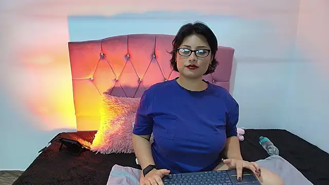 Angelic 17 online show from 02/17/26, 12:40