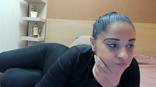 PinkyTwerkyX online show from 12/14/25, 01:16