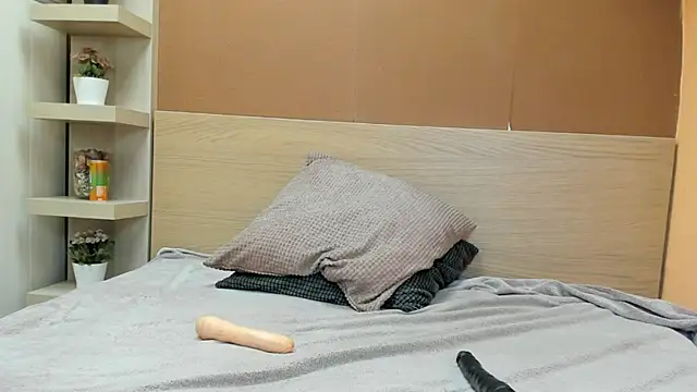 PinkyTwerkyX online show from 02/11/26, 01:38