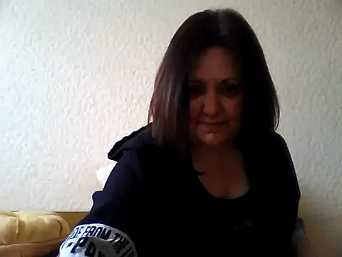 LockyCharm111 online show from 03/19/26, 12:42