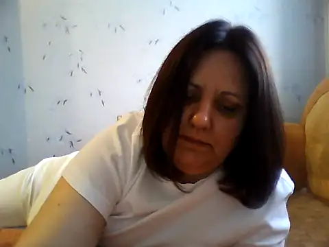 LockyCharm111 online show from 06/11/26, 05:33
