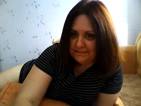 LockyCharm111 online show from 06/21/26, 01:57