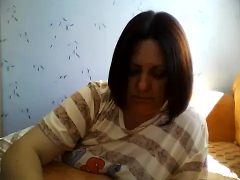 LockyCharm111 online show from 07/11/26, 12:41