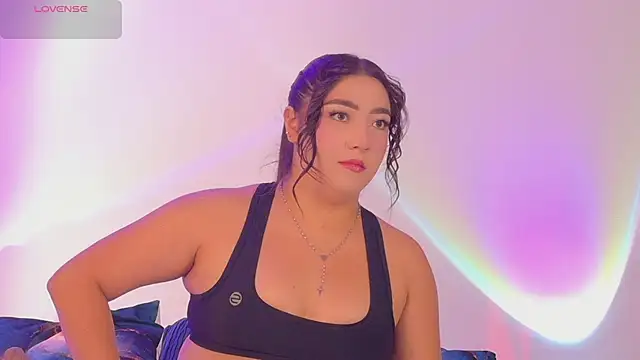 Snapshot of Hannah-Prada chatting on 06/19/26, 11:14 Hannah-Prada online show from 06/19/26, 11:14