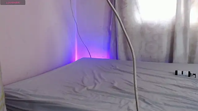 Gigi Moss1 online show from 04/15/26, 06:37