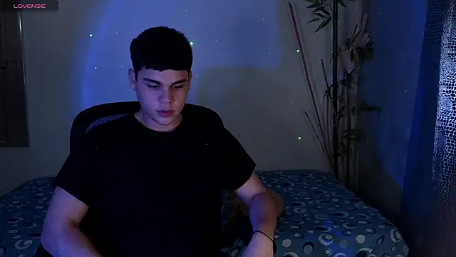 Snapshot of eithan_jonnes chatting on 02/24/26, 09:57 eithan jonnes online show from 02/24/26, 09:57