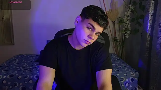 eithan jonnes online show from 03/07/26, 08:39