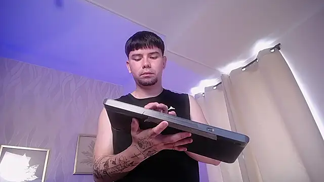 KaiStein online show from 02/18/26, 06:26