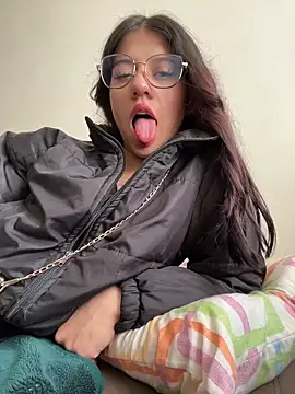 Deva 00 online show from 02/18/26, 10:28