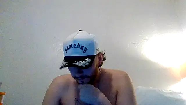 Tallhungandcloudy online show from 04/17/26, 05:43