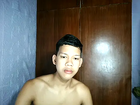 UrAsian Turjak online show from 03/25/26, 01:33