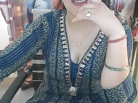 Snapshot of _chitranshi chatting on 05/25/26, 06:08 chitranshi online show from 05/25/26, 06:08