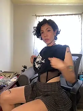 Snapshot of JeanneDuval8888 chatting on 02/19/26, 11:01 JeanneDuval8888 online show from 02/19/26, 11:01