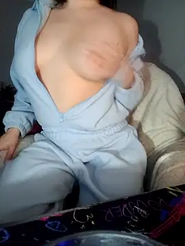 HornyCumBitch online show from 02/11/26, 02:33