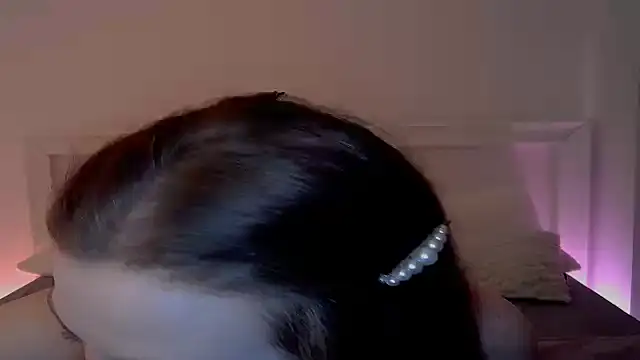 Snapshot of ElenaVoss chatting on 02/10/26, 07:18 ElenaVoss online show from 02/10/26, 07:18