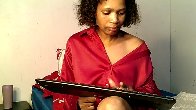 Mabelle Eveline online show from 03/11/26, 07:09