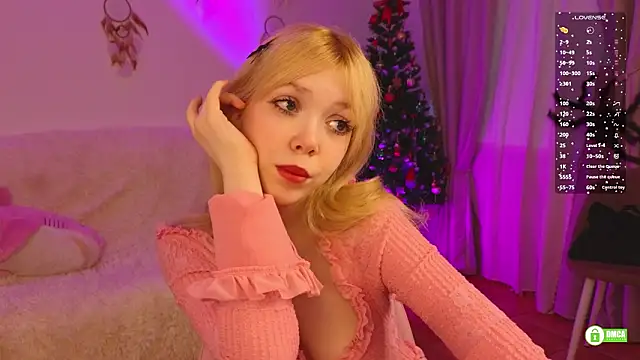 Snapshot of Rochelle_kitty chatting on 02/10/26, 02:32 Rochelle kitty online show from 02/10/26, 02:32