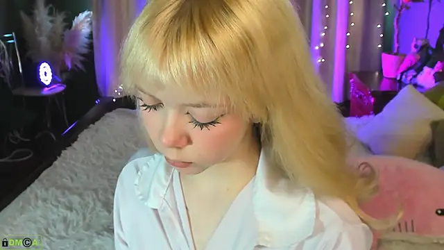 Rochelle kitty online show from 03/21/26, 01:26