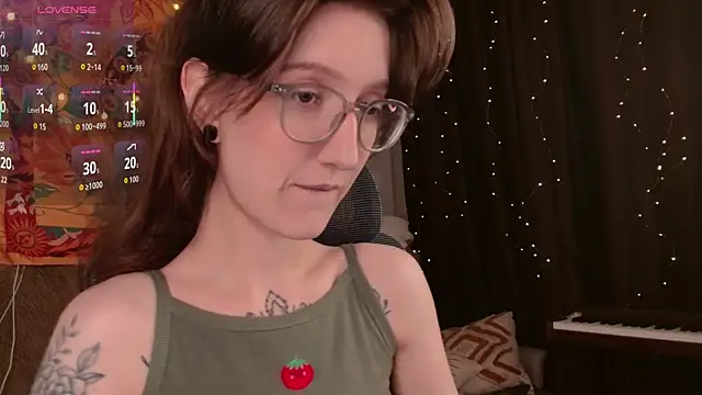 lolami  online show from 07/04/26, 07:25