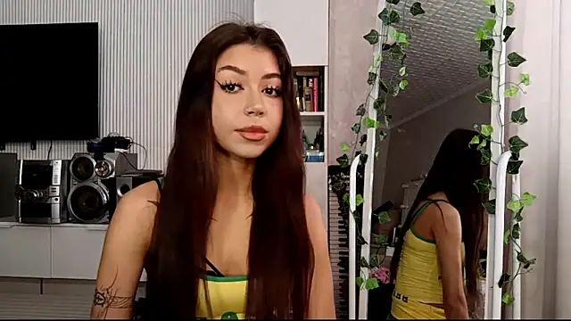 Snapshot of You_Club_Winx chatting on 02/22/26, 11:20 You Club Winx online show from 02/22/26, 11:20