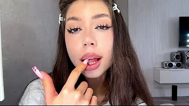 You Club Winx online show from 03/21/26, 08:19