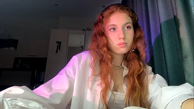 AliceCarrol online show from 02/15/26, 02:58