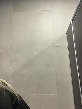 Snapshot of Mia_Star69 chatting on 02/21/26, 05:47 Mia Star69 online show from 02/21/26, 05:47