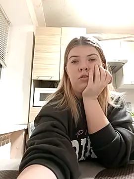 EvaTallor online show from 02/14/26, 04:48