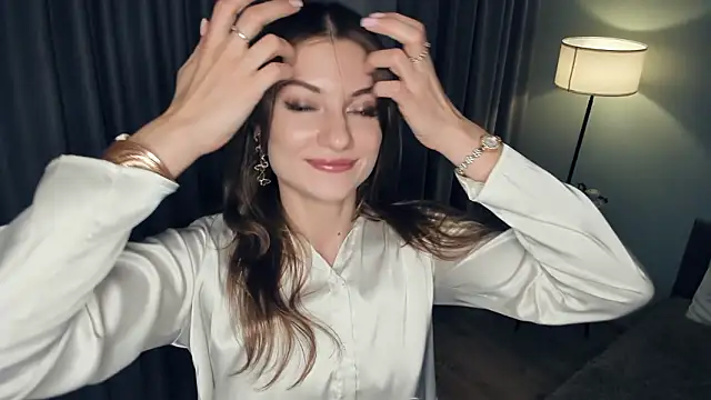 Snapshot of SoniKDesire chatting on 02/18/26, 07:43 SoniKDesire online show from 02/18/26, 07:43