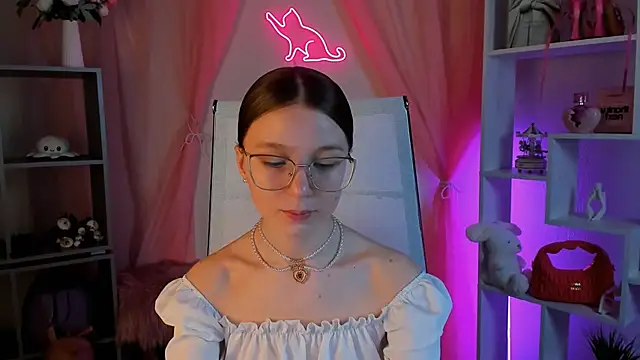 Snapshot of ElliFrankenweenie chatting on 02/24/26, 06:33 ElliFrankenweenie online show from 02/24/26, 06:33