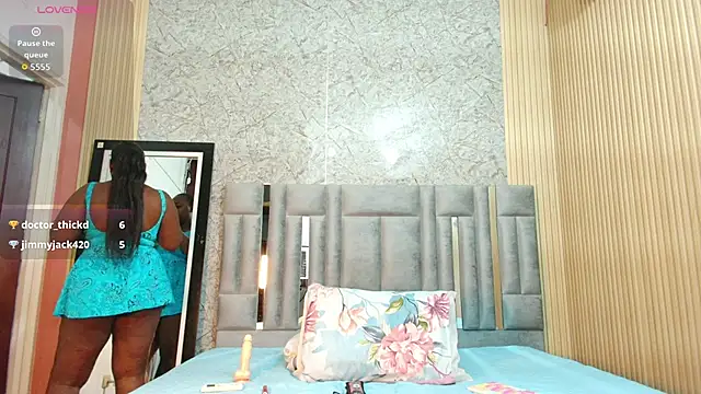 Snapshot of misspaula chatting on 03/04/26, 02:39 misspaula online show from 03/04/26, 02:39