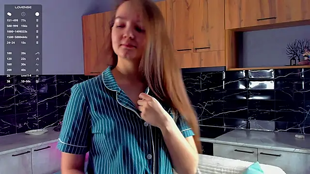 Snapshot of KatheyWasinger chatting on 02/21/26, 01:17 KatheyWasinger online show from 02/21/26, 01:17