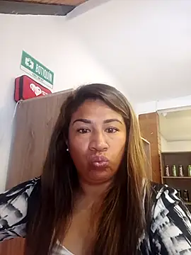 eva vidal  online show from 04/06/26, 03:13