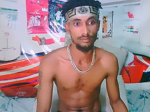 Snapshot of EroticPoison69 chatting on 02/14/26, 06:15 EroticPoison69 online show from 02/14/26, 06:15