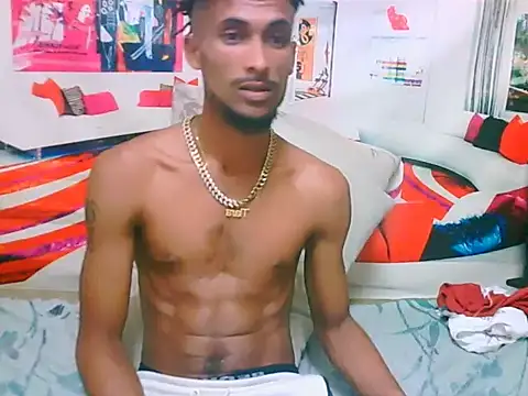 Snapshot of EroticPoison69 chatting on 02/17/26, 06:36 EroticPoison69 online show from 02/17/26, 06:36