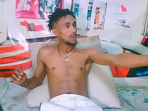 Snapshot of EroticPoison69 chatting on 02/19/26, 06:15 EroticPoison69 online show from 02/19/26, 06:15