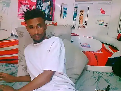 Snapshot of EroticPoison69 chatting on 02/21/26, 05:47 EroticPoison69 online show from 02/21/26, 05:47