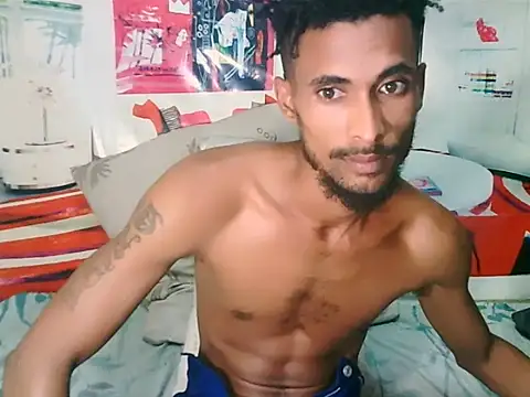 Snapshot of EroticPoison69 chatting on 02/26/26, 05:12 EroticPoison69 online show from 02/26/26, 05:12