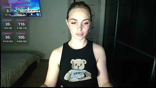  julia wonderful  online show from 03/15/26, 08:04
