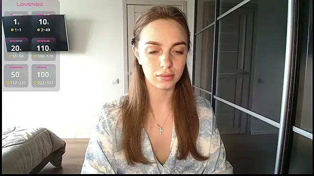  julia wonderful  online show from 04/02/26, 08:45