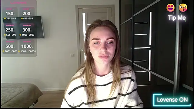  julia wonderful  online show from 04/13/26, 05:57
