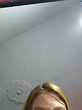 laila d online show from 05/15/26, 07:10